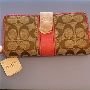 Coach Accordion Zip Wallet w/Tab Khaki Pink NWT